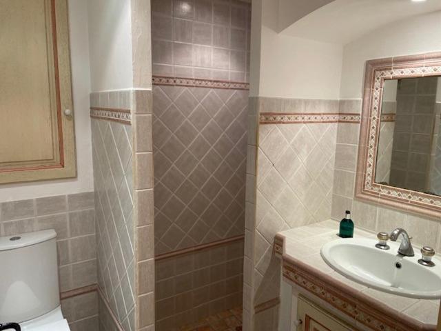 Domaine Des Tuilieres Avec Jacuzzi Apartment Валорис Екстериор снимка